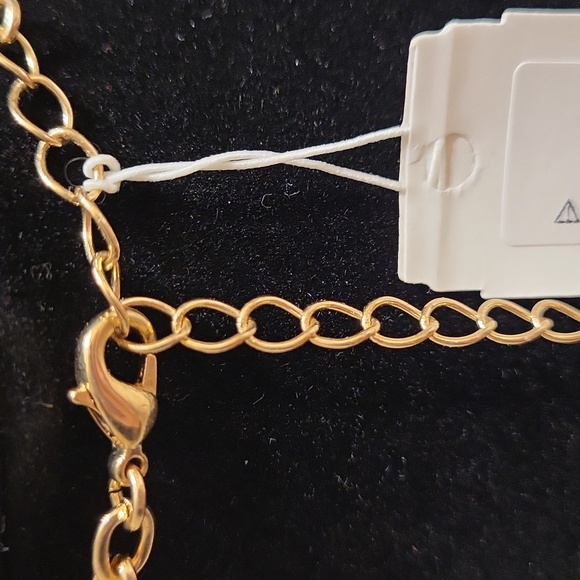 Betsey Johnson Gummy Bear Charm Necklace NWT - Picture 6 of 8